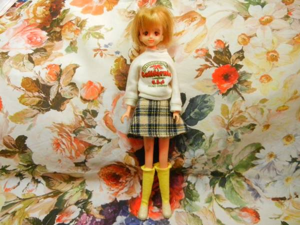 初代 ジェニー 1986年頃 Takara 着せ替え人形 ショートカット 人形 売買されたオークション情報 Yahooの商品情報をアーカイブ公開 オークファン Aucfan Com