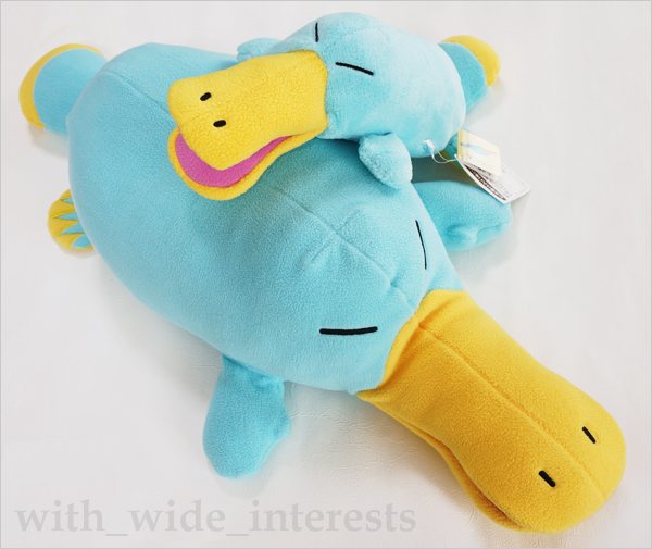カモノハシのイコちゃん 抱き枕＆ひざ掛けぬいぐるみセット 新古 