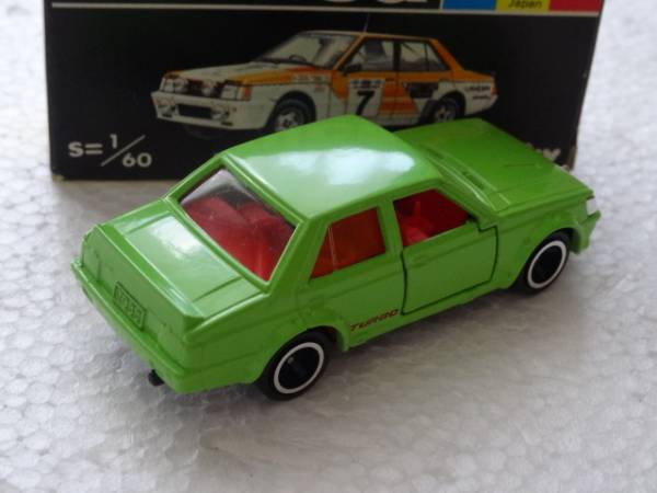 トミカ 美品 ギフト 黒箱 38－4 三菱 ランサーターボ 黄緑(乗用車 