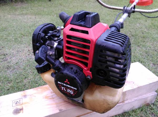TL26 三菱 草刈機 刈払機 実働品(刈払機)｜売買されたオークション情報