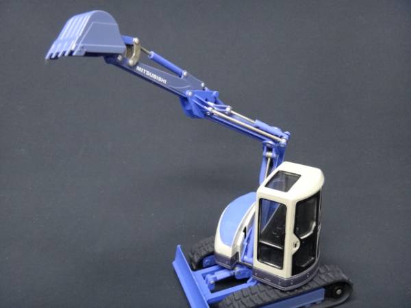 ☆1/27 新キャタピラー三菱 MM55SR ミニ油圧ショベル☆90(建設車両