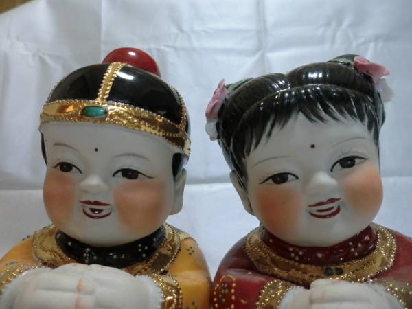 中国土産 民族衣装の男女ペア人形（焼き物）自宅長期保管品(置物 
