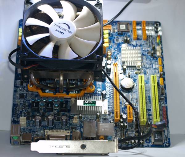 BIOSTAR TA690G AM2/Athlon64 X2 5600+ 2.8GHz+3GBRAM付_2
