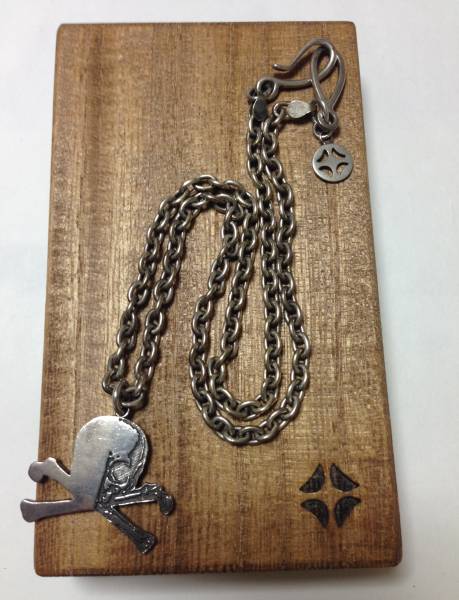 アンライバルド スカルネックレス/アンプジャパン ラットレース_1