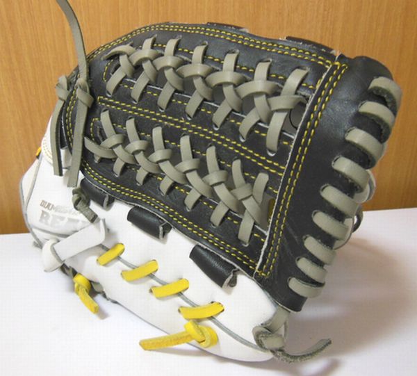 軟式グラブ NIKE DIAMOND READY WILD SLASHER 右投用 白(オール