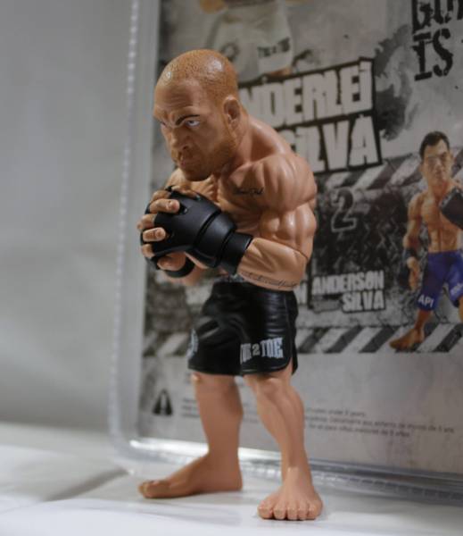 UFC「限定 ヴァンダレイシウバ」フィギュア Round5、不具合品(プロレス