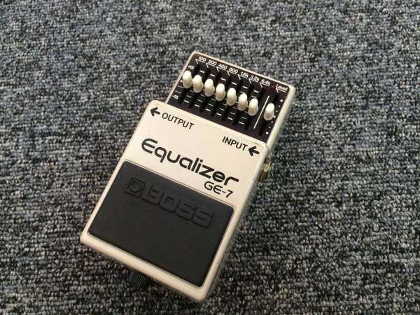 中古品　BOSS GE-7　日本製