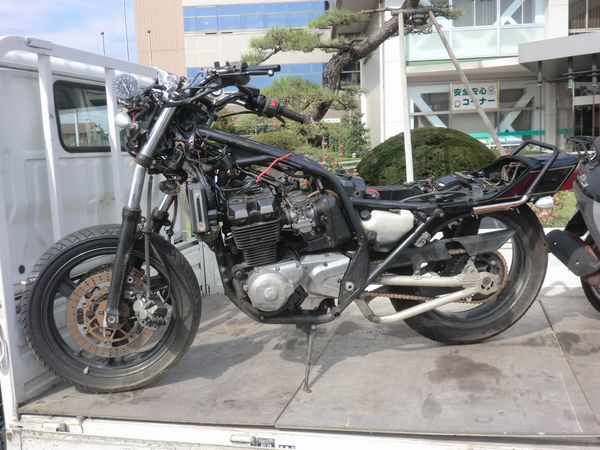 ZRX400 事故車 書付 部品取り エンジンOK 愛知 GPZ ゼファー ZZR(251cc 