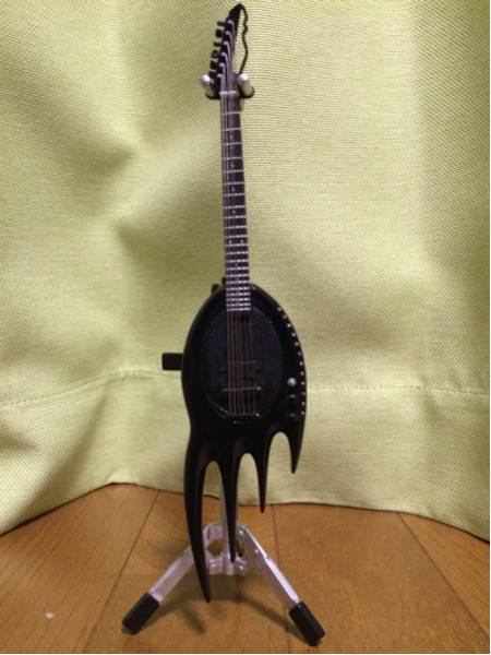 ○布袋寅泰・ギターフィギュア・ブラックファイア○(BOOWY)｜売買され
