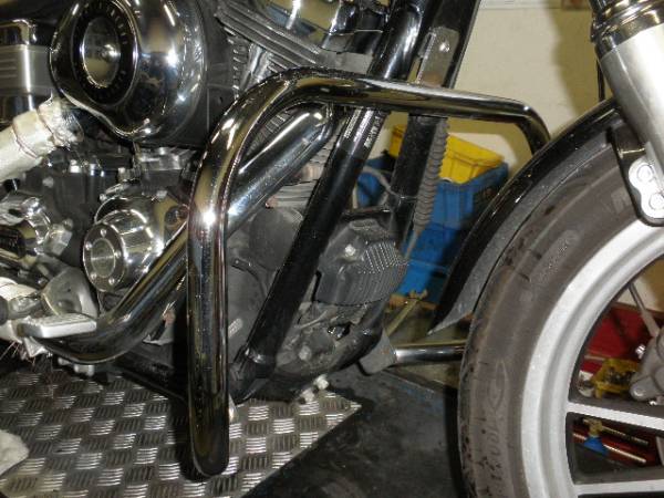 ダイナ　FXDL　FXDB　1580　エンジンガード　ローライダー