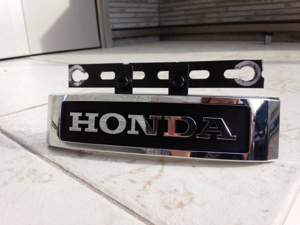 CB400SF NC31用HONDAフロントフォークエンブレム ホンダ.(パーツ