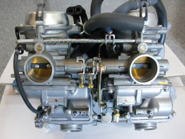 絶版　VFR400R　NC30キャブレターASSY　売り切り　RVF　送料無料