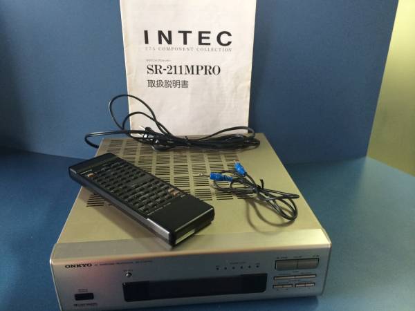 ☆超希少！ ONKYO SR-211MPRO サラウンドプロセッサー☆ B6660S ONKYO