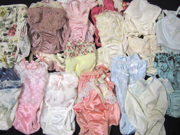 *。大人気♪即決送料無料 可愛い天使&お菓子系レースなど20枚