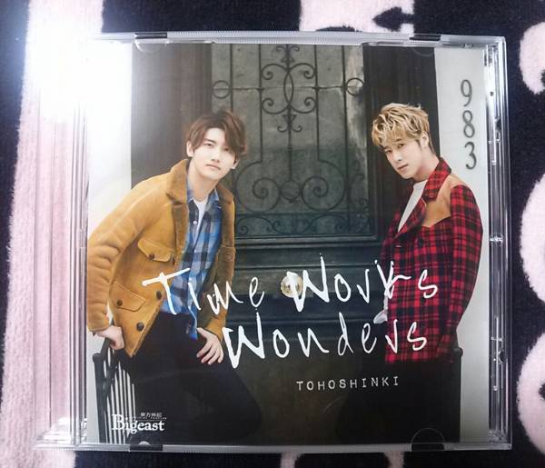 東方神起・Time Works Wondersジャケカ＜ユノ＞_2