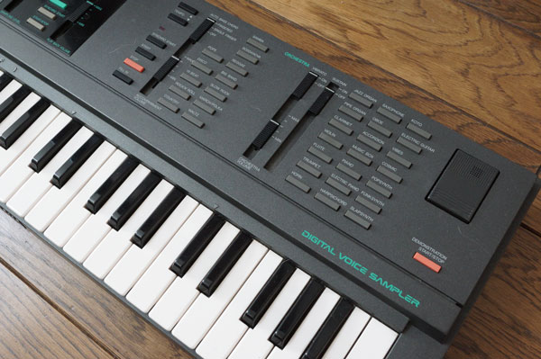YAMAHA VSS-100 * ヤマハ サンプリングキーボード(ヤマハ)｜売買された