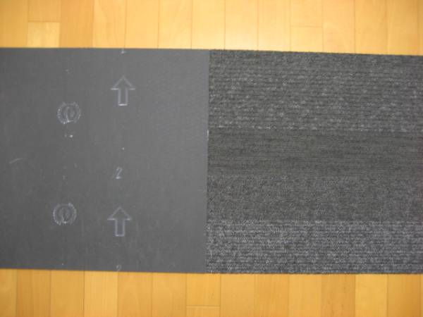 タイルカーペット1枚180円（20枚）厚み約７mm在庫１６４枚