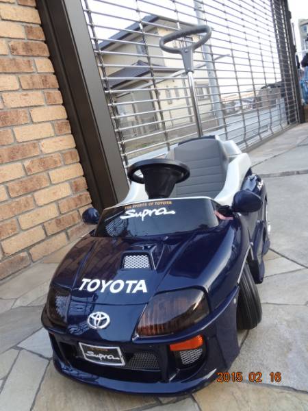 子供用乗用車 TOYOTA Supra 乗用玩具 足こぎ　押して棒付き