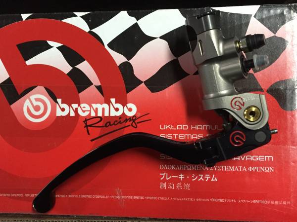中古!ブレンボレーシングマスターシリンダーMotoGPタイプφ19-18 