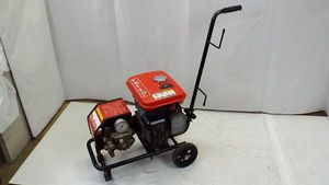 エンジン高圧洗浄機 Makita EHW200 エンジン高圧洗浄機 Makita EHW200 エンジン高圧洗浄機 Makita EHW200