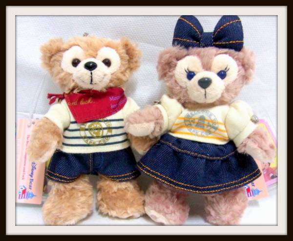 TDS ダッフィー&メイ 2013 レギュラー ぬいぐるみバッジ/す3-72