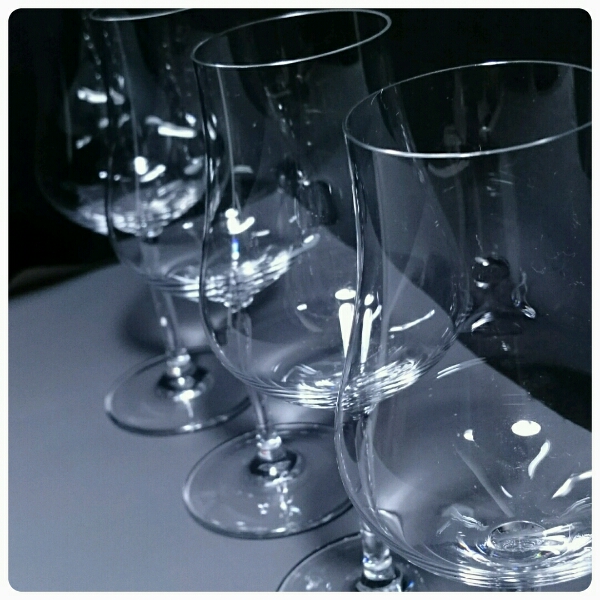 リーデル RIEDEL ワイン シャンパン 筆記体 グラス クリスタル 