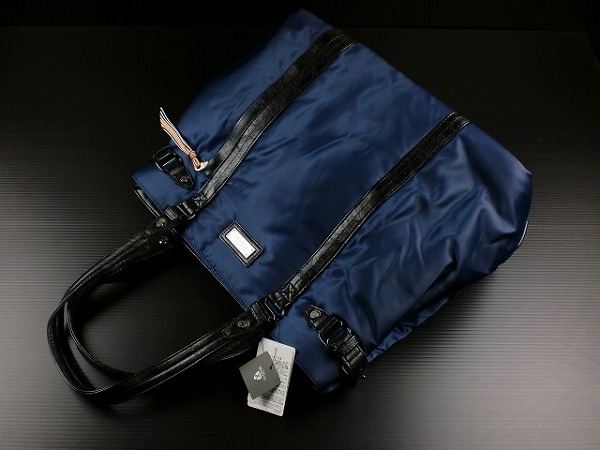 新品★タケオキクチ/プレートロゴF革コンビトートバッグ/紺系