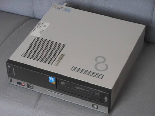 FUJITSU FMV-ESPRIMO D550 Core2Duo2.93GHz/1GB/160GB/DVD/Win7