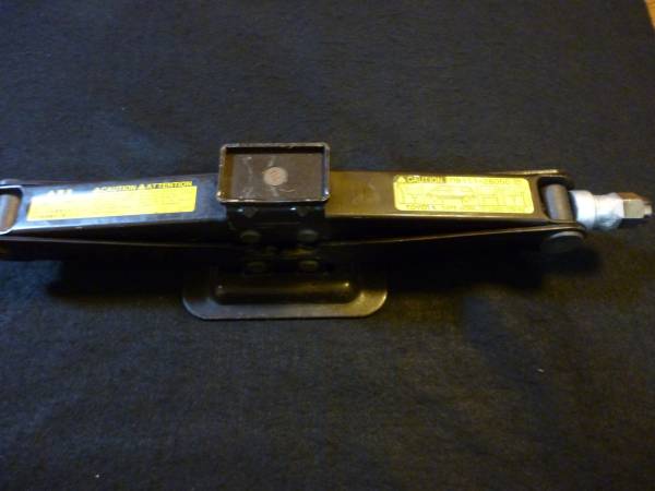 電動&エアーインパクトレンチでジャッキアップ 電動ジャッキ B54