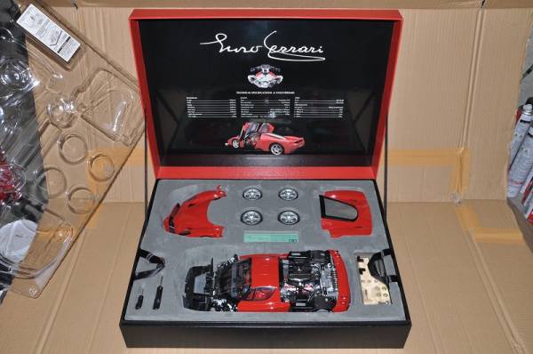 タミヤ　1/12　エンツォフェラーリ_2