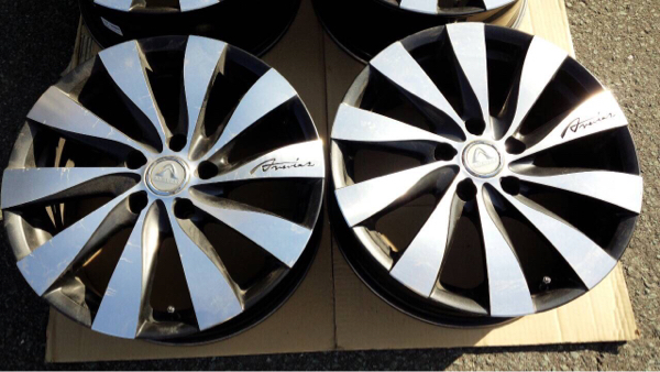 17インチANEVIASタイヤホイール(ミシュランスタッドレス付)_2