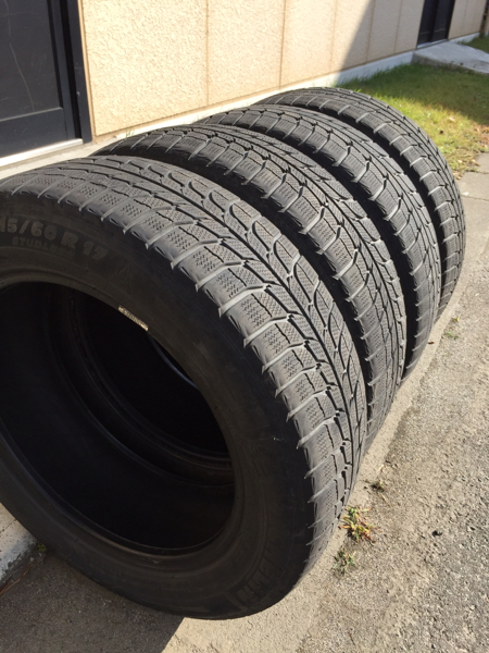 17インチANEVIASタイヤホイール(ミシュランスタッドレス付)_3