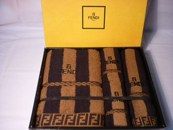FENDI◆バスタオル1・フェイスタオル1・ウォッシュタオル2