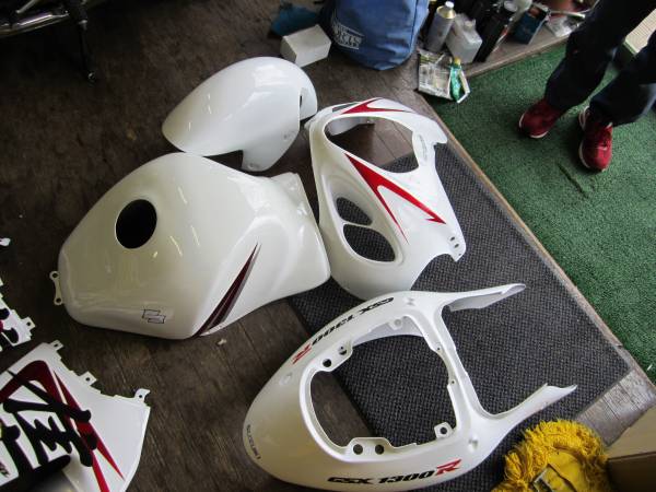 GSX1300R隼 旧型 社外カウルセット ジャンク(セット)｜売買された