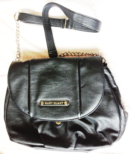 マリークワント　ショルダーバッグ(黒)　中古