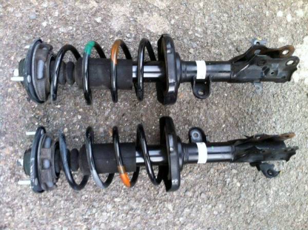 RK5ステップワゴン純正フロントストラット STRUT 51620-SZW-J140