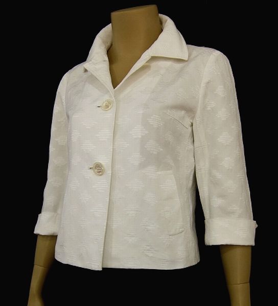 H極美品*マーレンダム★刺繍美柄*艶白ジャケット*大きいサイズ42