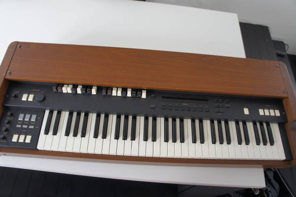 良品　KORG オルガンCX-3 中古　整備済み　ソフトケース付き