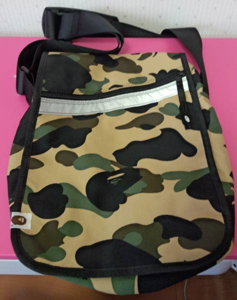 BAPE エイプ かばん　ショルダー　バッグ　コレクター商品　03