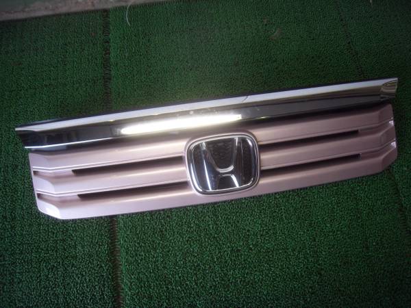 ●JF1/JF2 N BOX 純正フロントグリル ピンク系