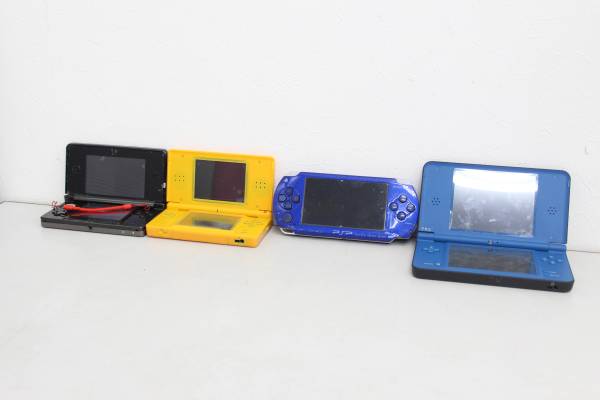Nintendo 任天堂 DSLite 3DS DSiLL PSP 4台 セット ジャンク