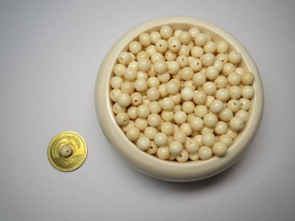 【本象牙百貨店】今回は象牙の『正丸・玉素材6mm』●100個●
