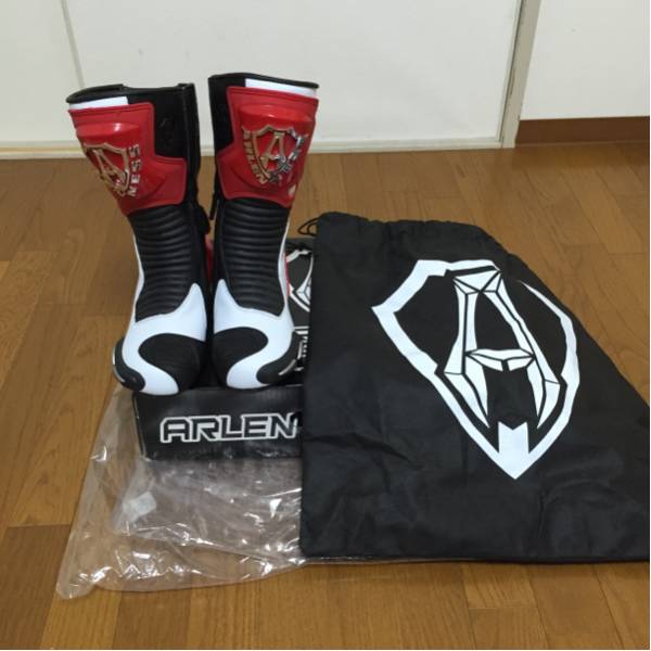 アレンネス、レーシングブーツ 新品未使用 サイズ41 試着のみ