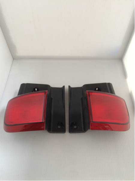 エルグランド テールランプセット_2