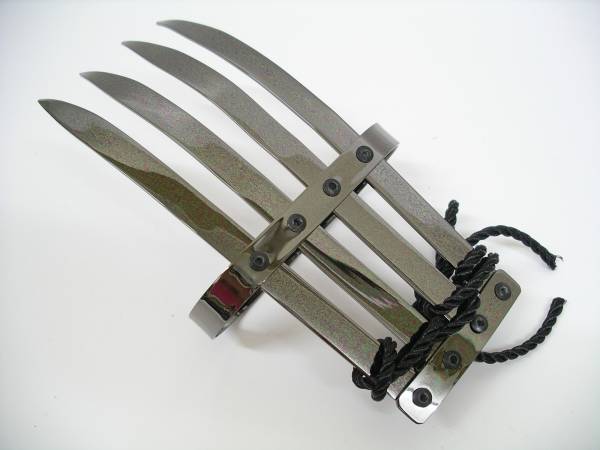 忍者グッズ】手甲鉤 ハンドクロー 手鉤 暗器 コスプレ 観賞用