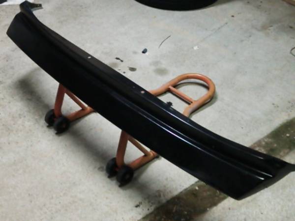 100系ハイエースバン用モッズ製フロントリップスポイラー中古黒 