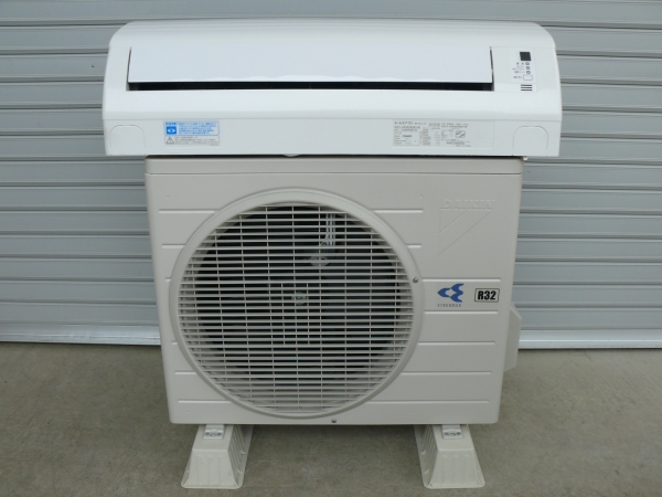 美品 ダイキン エアコン ATE25PSE1-W 2013年製 8畳 R32新冷媒(12畳未満 