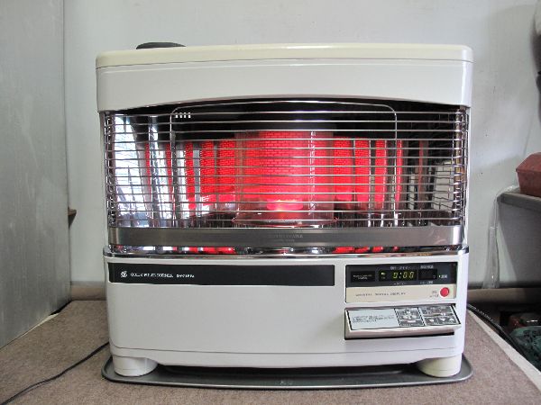 煙突式コロナ石油ストーブ2000年式 楽天市場】コロナ 煙突 式 ストーブ