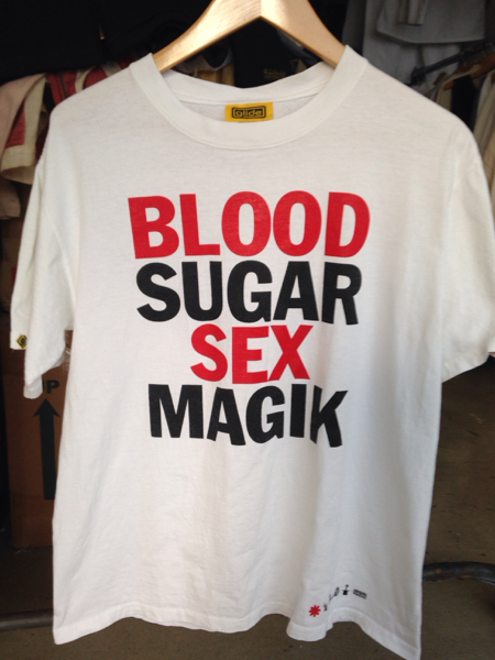 希少 降谷着 KJ着 GLIDE×RED HOT CHILI PEPPERS Tシャツ 白 M(Tシャツ 