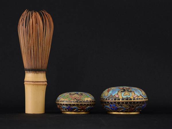 美術品・アンティーク・コレクション 中国 唐物 古七宝内銀張 花草文